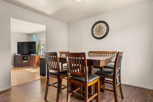 2306 51st Ave, Sacramento, CA 95822