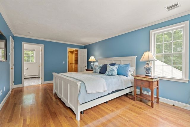 5 Winchester Rd, Medway, MA 02053