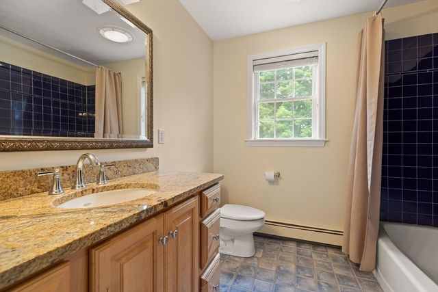 5 Winchester Rd, Medway, MA 02053