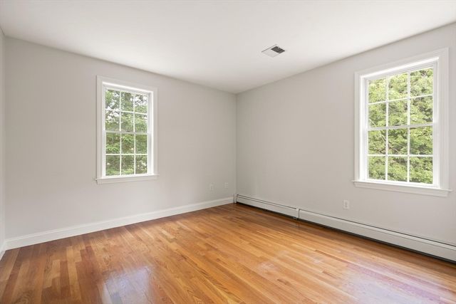 5 Winchester Rd, Medway, MA 02053