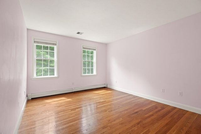 5 Winchester Rd, Medway, MA 02053