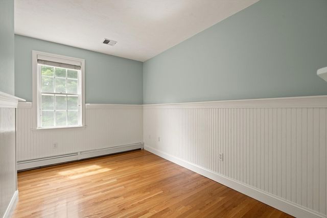 5 Winchester Rd, Medway, MA 02053