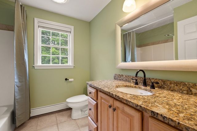 5 Winchester Rd, Medway, MA 02053
