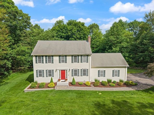 5 Winchester Rd, Medway, MA 02053