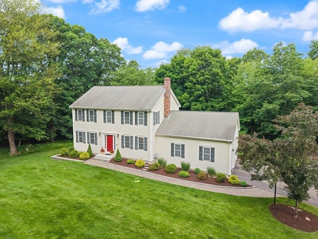 5 Winchester Rd, Medway, MA 02053
