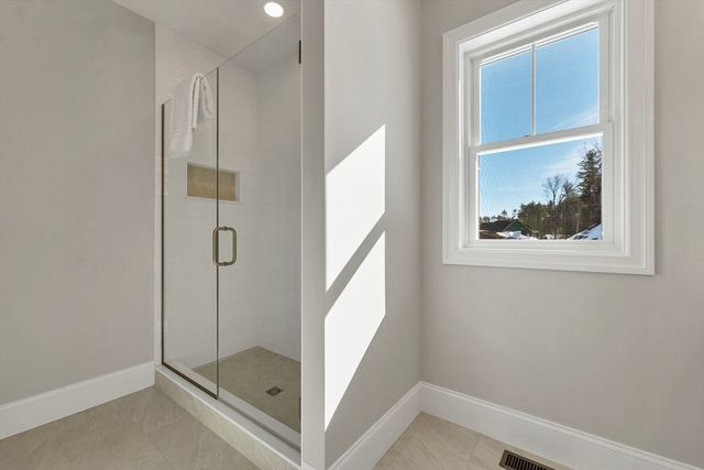 148 County Road, Amherst, NH 03031
