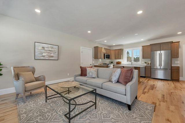 148 County Road, Amherst, NH 03031