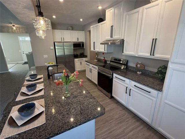 31 Germaine Circle, Kent, OH 44240