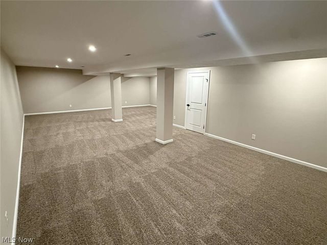 31 Germaine Circle, Kent, OH 44240