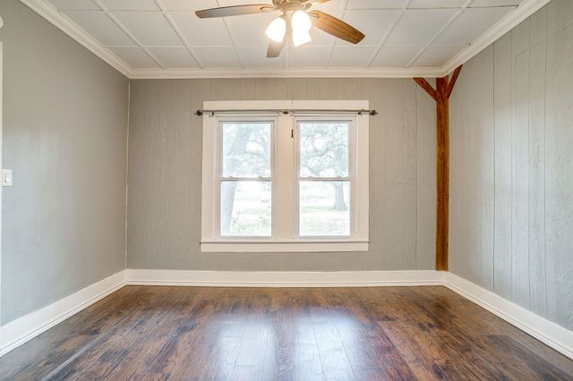 136 Hill County Road 1413 E, Grandview, TX 76050