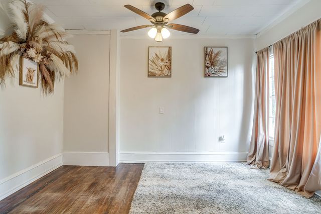 136 Hill County Road 1413 E, Grandview, TX 76050