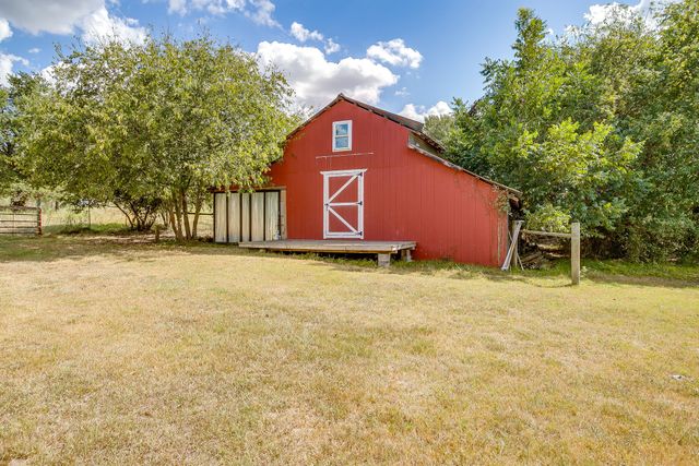 136 Hill County Road 1413 E, Grandview, TX 76050