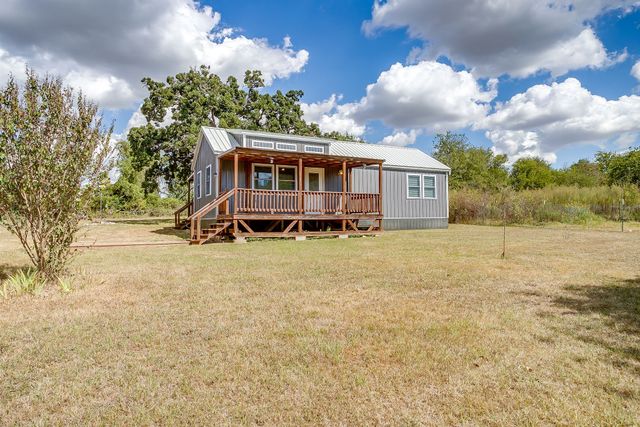 136 Hill County Road 1413 E, Grandview, TX 76050