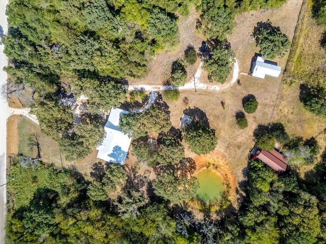 136 Hill County Road 1413 E, Grandview, TX 76050