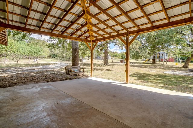 136 Hill County Road 1413 E, Grandview, TX 76050