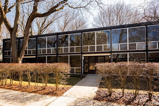 1346 Nicolet Place, Detroit, MI 48207