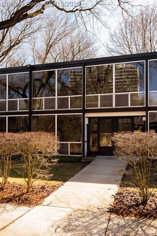 1346 Nicolet Place, Detroit, MI 48207