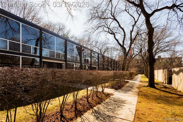 1346 Nicolet Place, Detroit, MI 48207