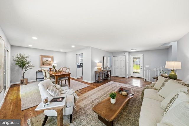 2 ORLEANS TER, Kensington, MD 20895