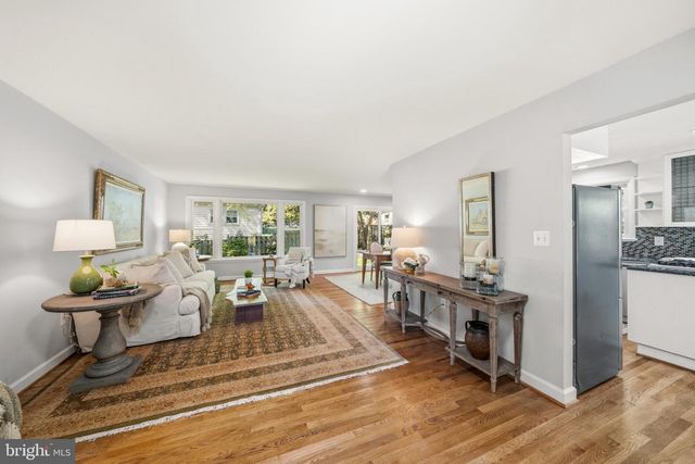 2 ORLEANS TER, Kensington, MD 20895