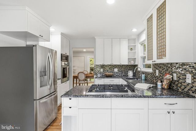 2 ORLEANS TER, Kensington, MD 20895