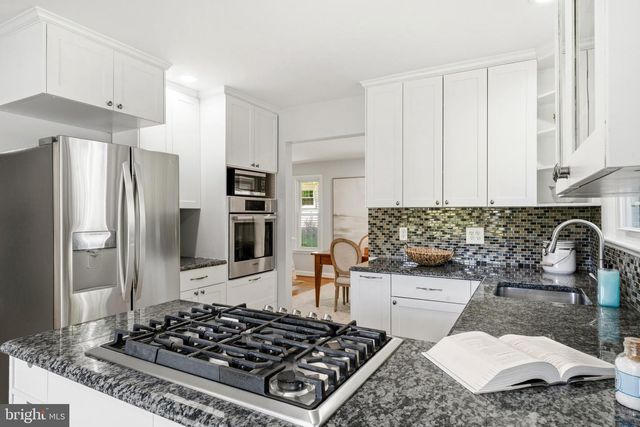 2 ORLEANS TER, Kensington, MD 20895
