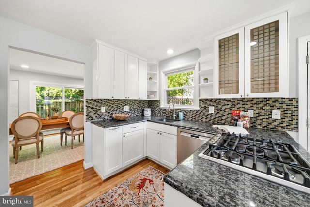 2 ORLEANS TER, Kensington, MD 20895