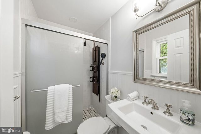 2 ORLEANS TER, Kensington, MD 20895