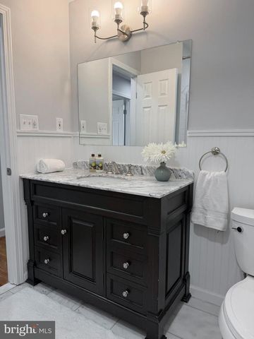 2 ORLEANS TER, Kensington, MD 20895