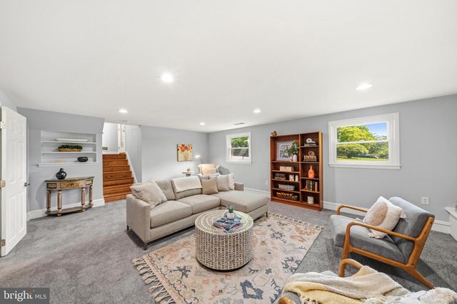2 ORLEANS TER, Kensington, MD 20895