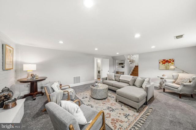 2 ORLEANS TER, Kensington, MD 20895