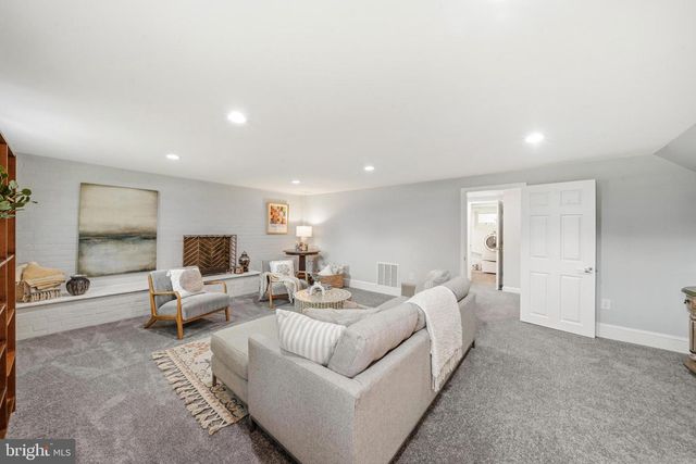 2 ORLEANS TER, Kensington, MD 20895