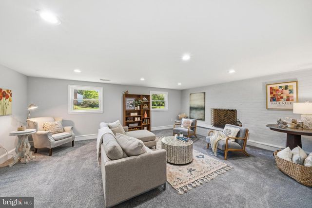 2 ORLEANS TER, Kensington, MD 20895