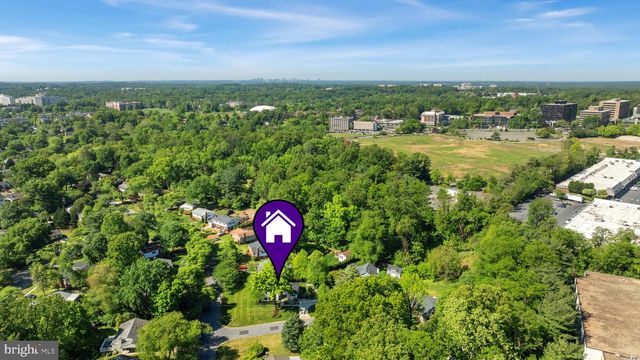2 ORLEANS TER, Kensington, MD 20895