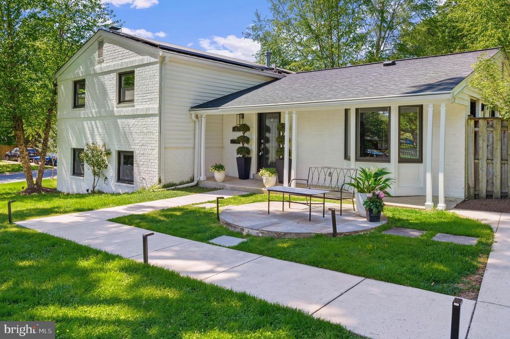 2 ORLEANS TER, Kensington, MD 20895