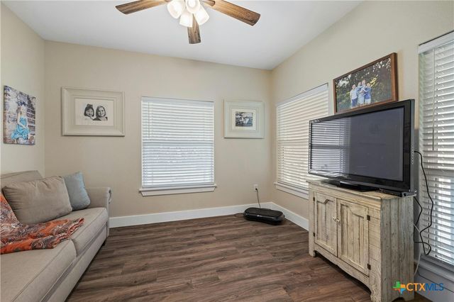 1090 County Road 334, Burnet, TX 78611