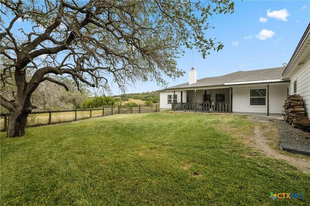 1090 County Road 334, Burnet, TX 78611