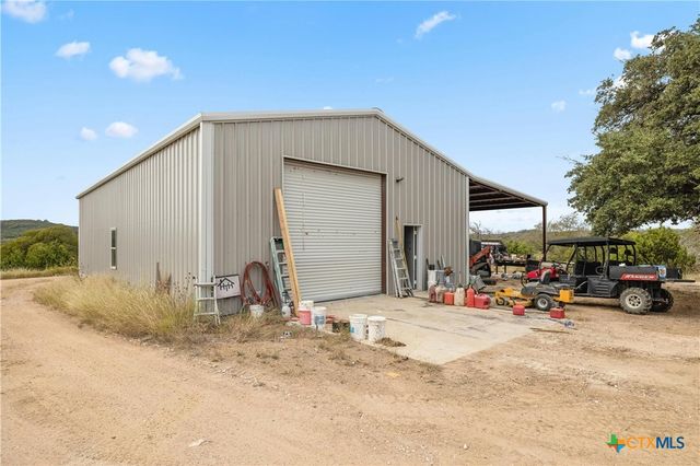 1090 County Road 334, Burnet, TX 78611