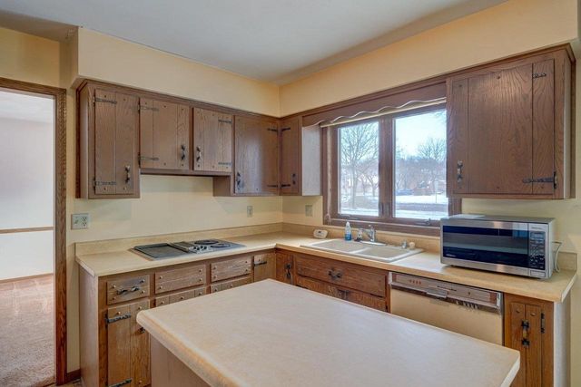 30 Morningdale Circle, Madison, WI 53717