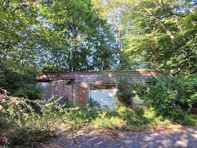 179 Hebron St, Boston, MA 02126