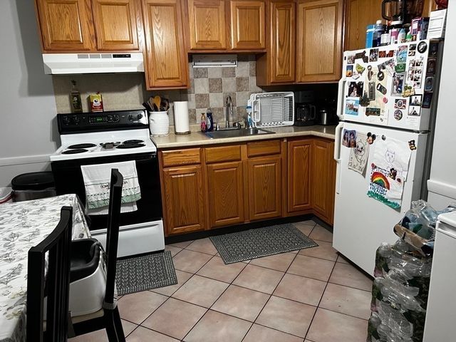 31 Montvale Ave 1, Woburn, MA 01801