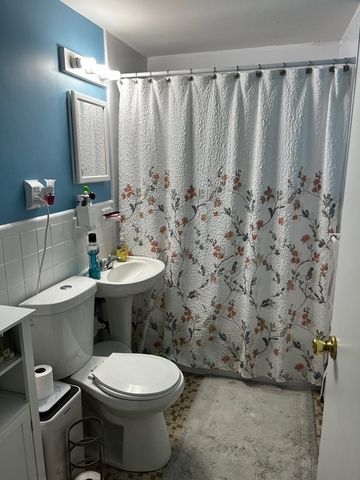 31 Montvale Ave 1, Woburn, MA 01801