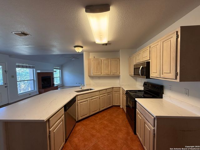 1907 Summerwood Dr, San Antonio, TX 78232