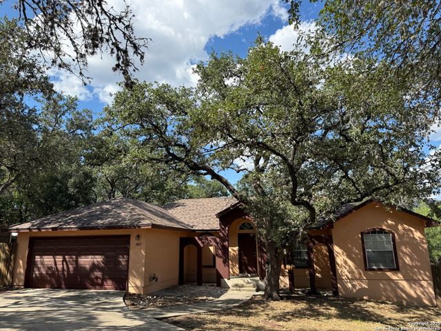 1907 Summerwood Dr, San Antonio, TX 78232
