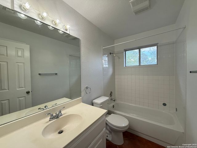 1907 Summerwood Dr, San Antonio, TX 78232