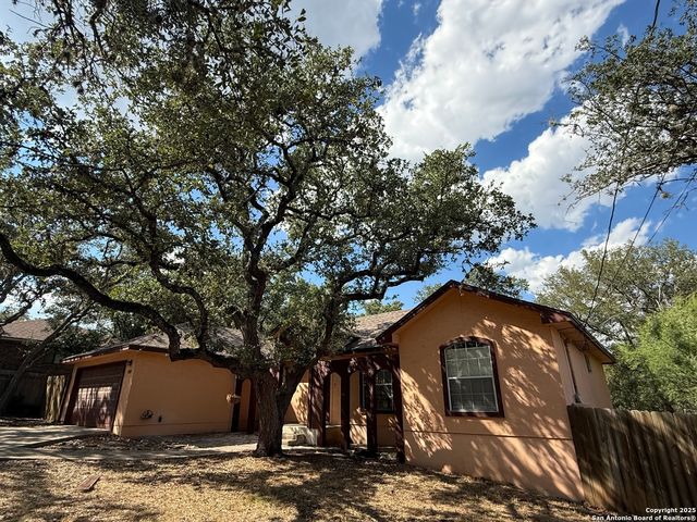 1907 Summerwood Dr, San Antonio, TX 78232