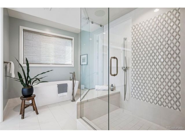 525 Columbine St, Denver, CO 80206