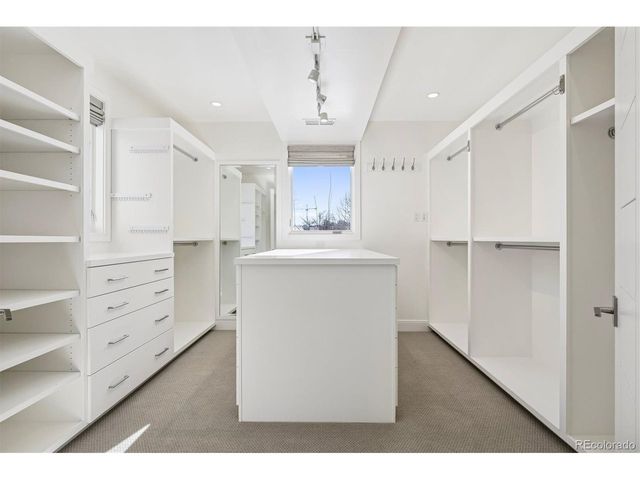 525 Columbine St, Denver, CO 80206