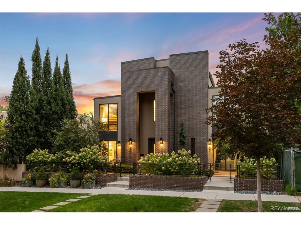 525 Columbine St, Denver, CO 80206