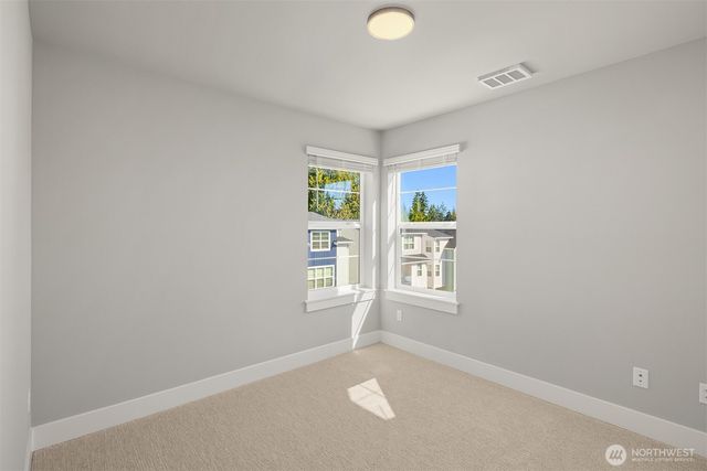 10 160th Place SE, Bothell, WA 98012